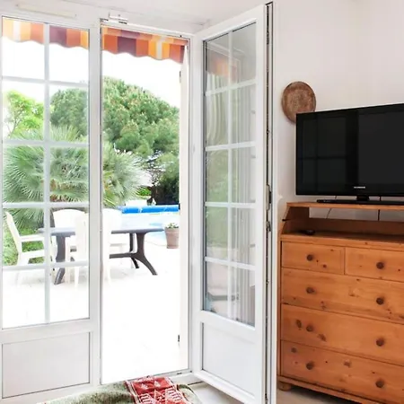 De 4 Avec Piscine Privee Jardin Clos Et Wifi A A 5 Km De La 4* Aytré